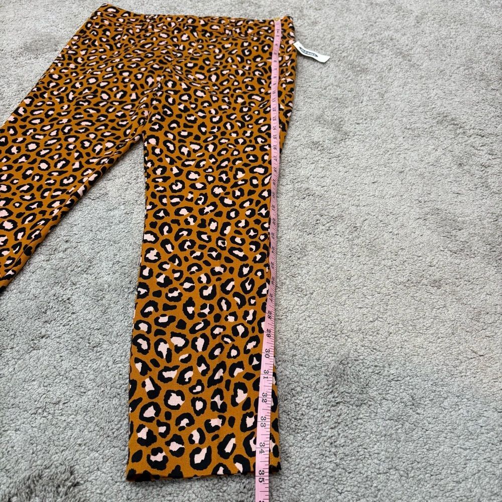NWT Old Navy Leopard Pixie Ankle Pants Size 8 NWT - image 7